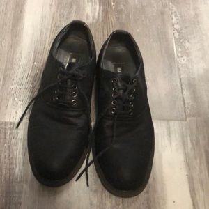 Madden Mens 9 casual dress shoe